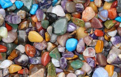 איזו אבן חן מתאימה לך?