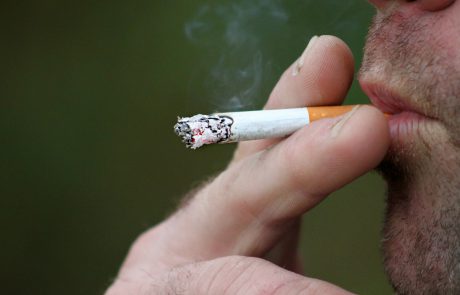 מה אומרת ההלכה לגבי עישון סיגריה והאם יש התייחסות לנושא הסיגריה אלקטרונית?  